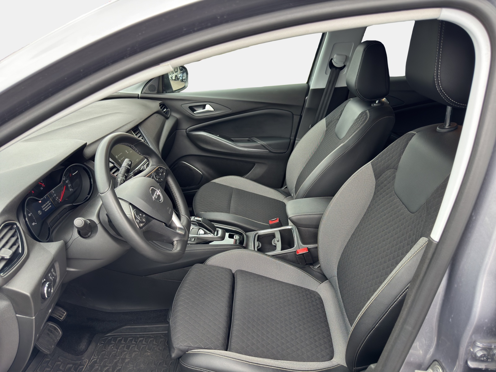 OPEL Grandland X 1.6T/200 Excellence-image-8