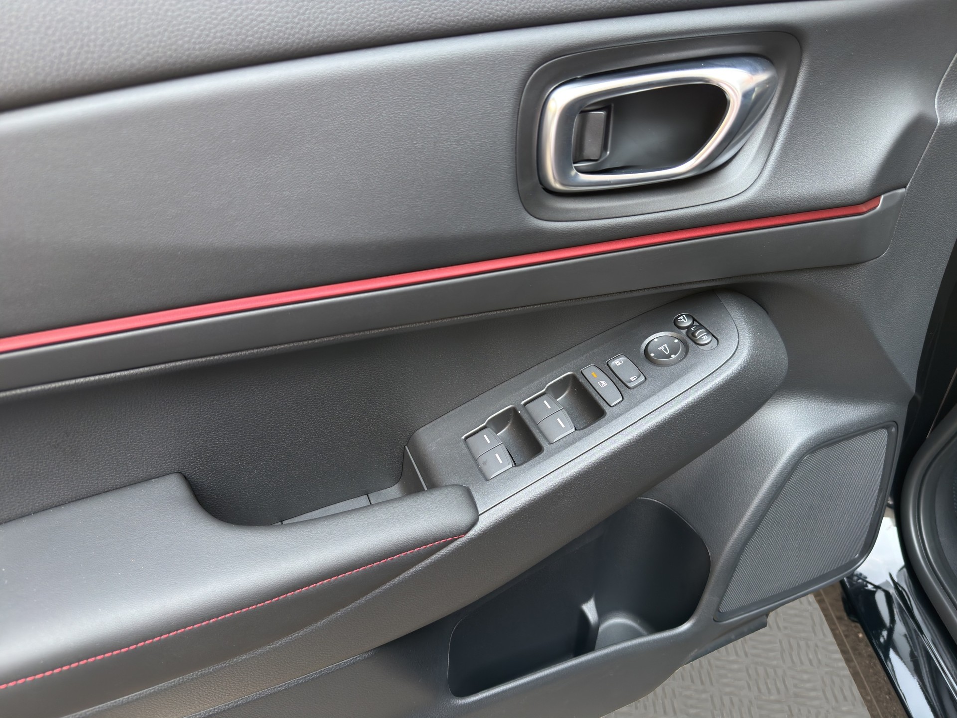 HONDA HR-V 1.5 i-MMD Advance Sport-image-12