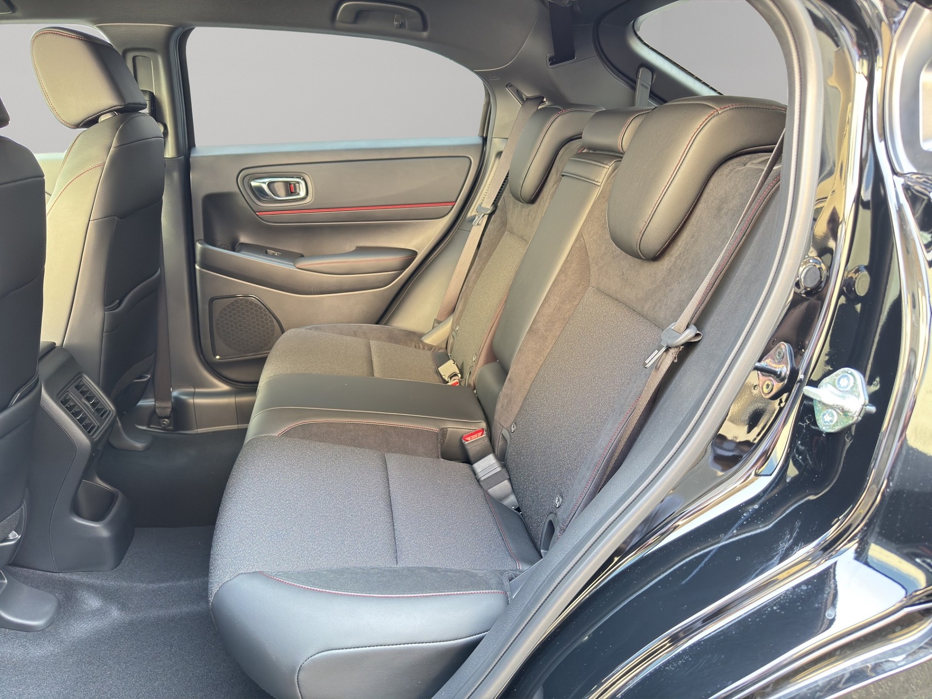 HONDA HR-V 1.5 i-MMD Advance Sport-image-15