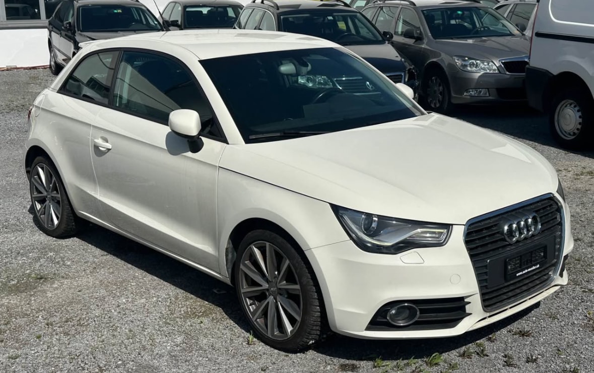AUDI A1 1.4 TFSI Ambition-image-1