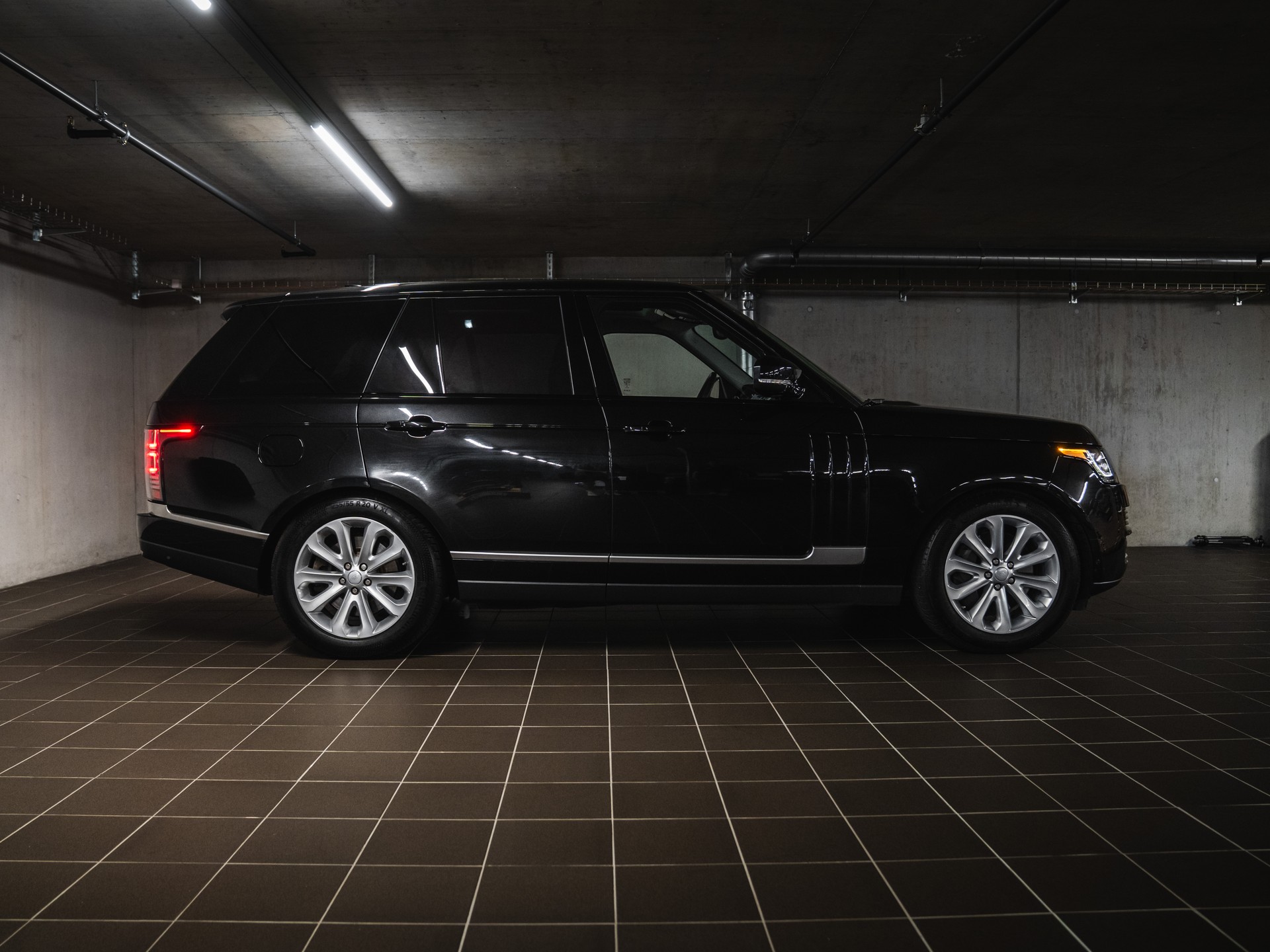 LAND ROVER Range Rover 4.4 SDV8 Vogue Automatic-image-1