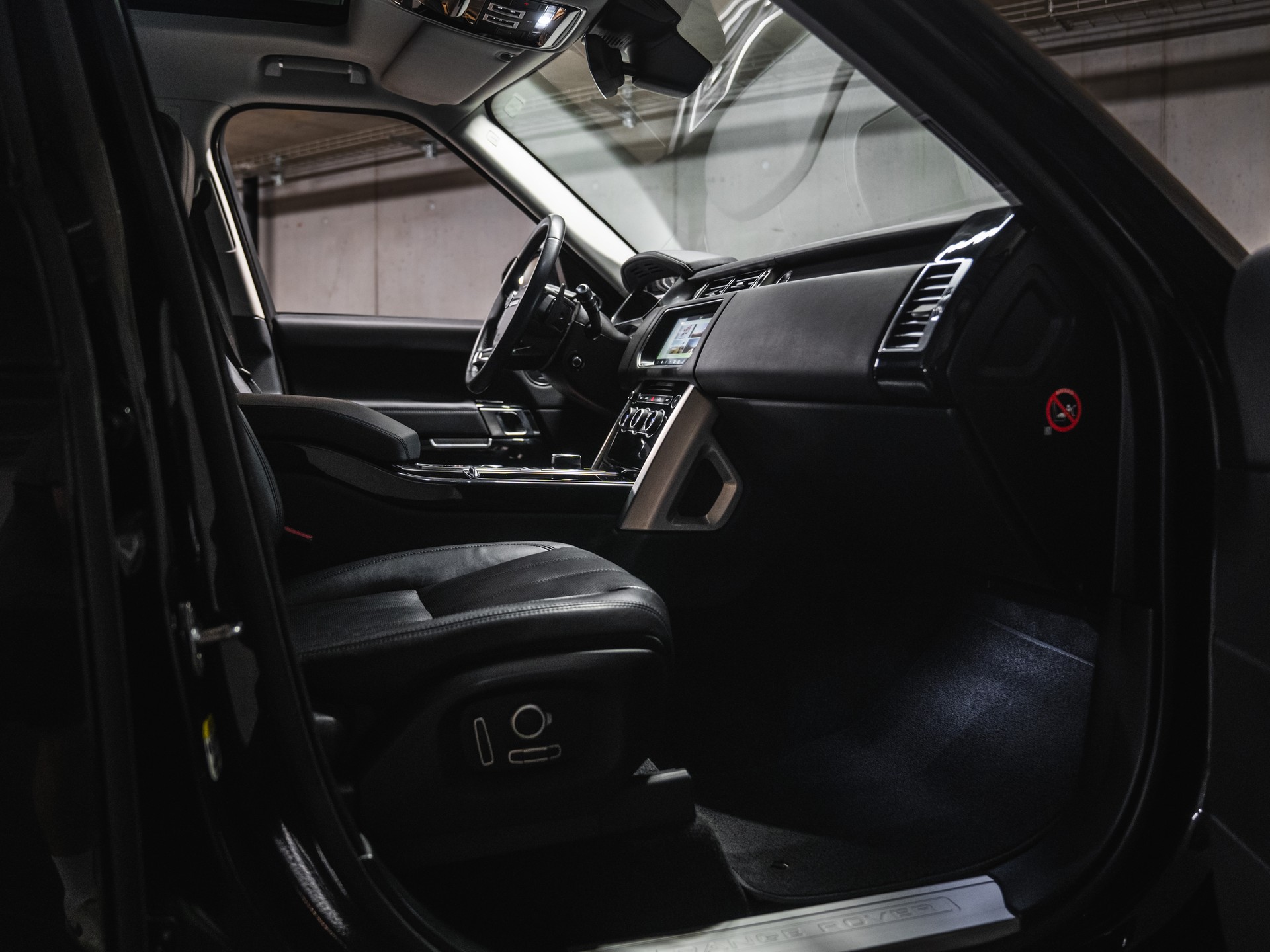 LAND ROVER Range Rover 4.4 SDV8 Vogue Automatic-image-10