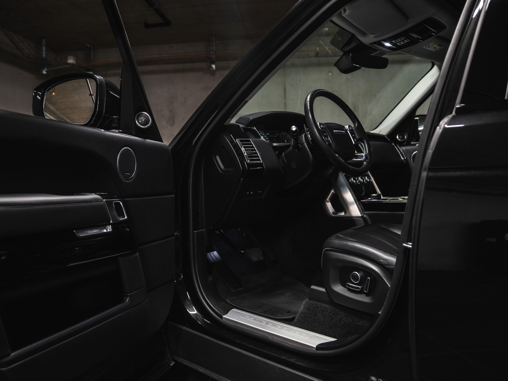 LAND ROVER Range Rover 4.4 SDV8 Vogue Automatic-image-4