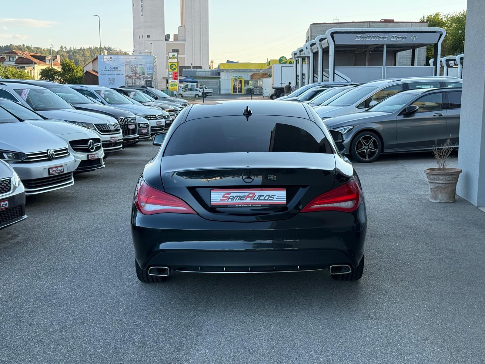 MERCEDES-BENZ CLA 200-image-2