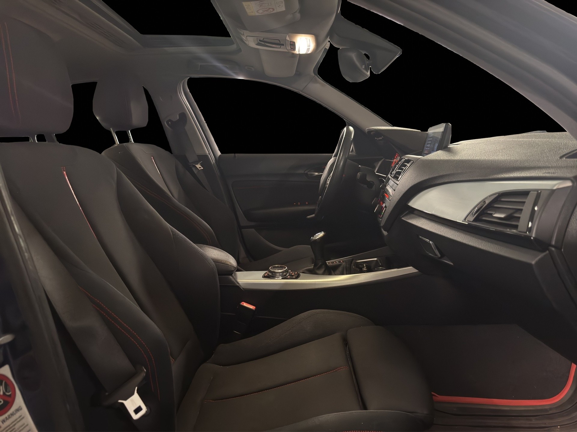 BMW 125i Sport Line-image-13