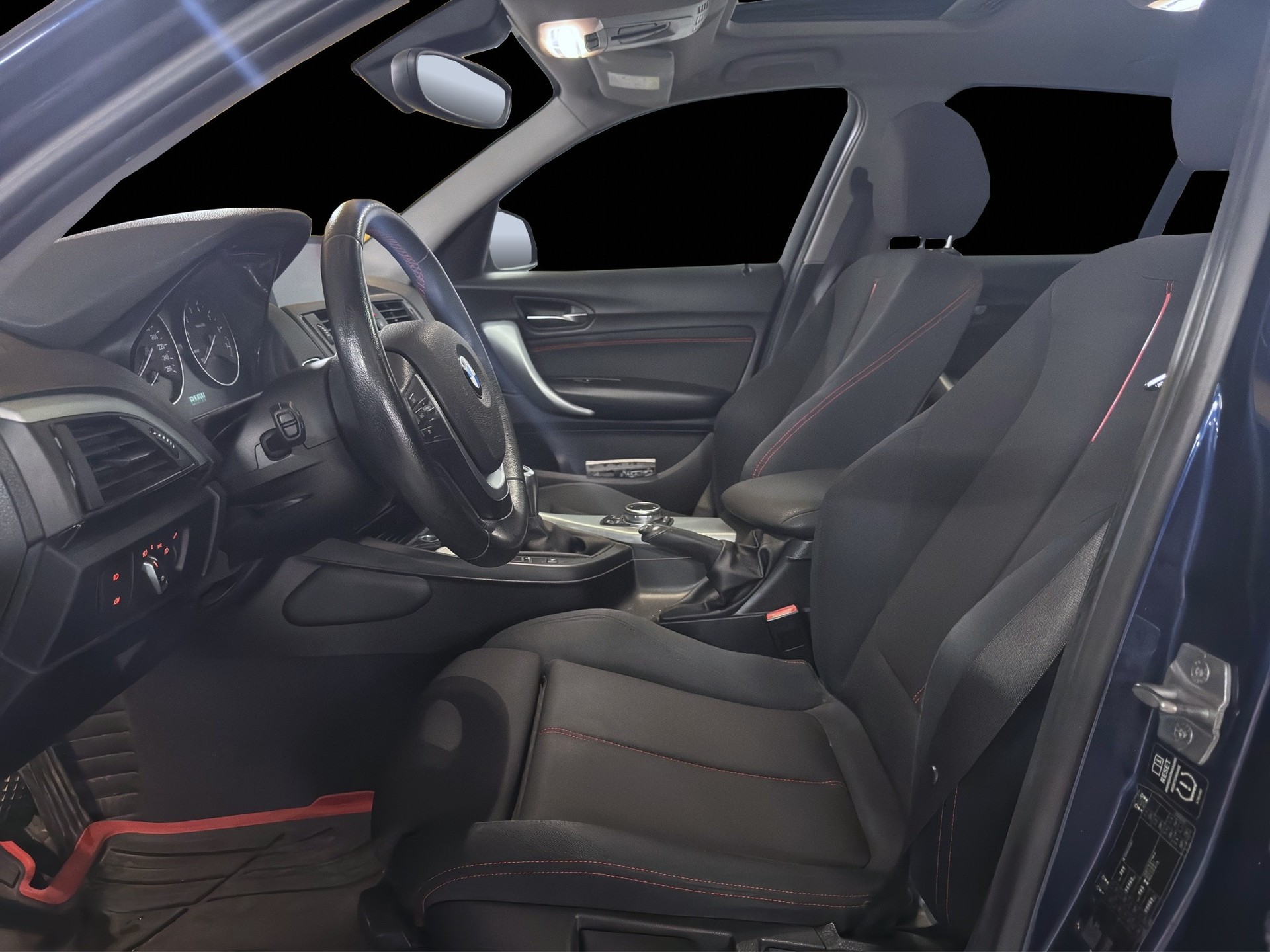 BMW 125i Sport Line-image-9
