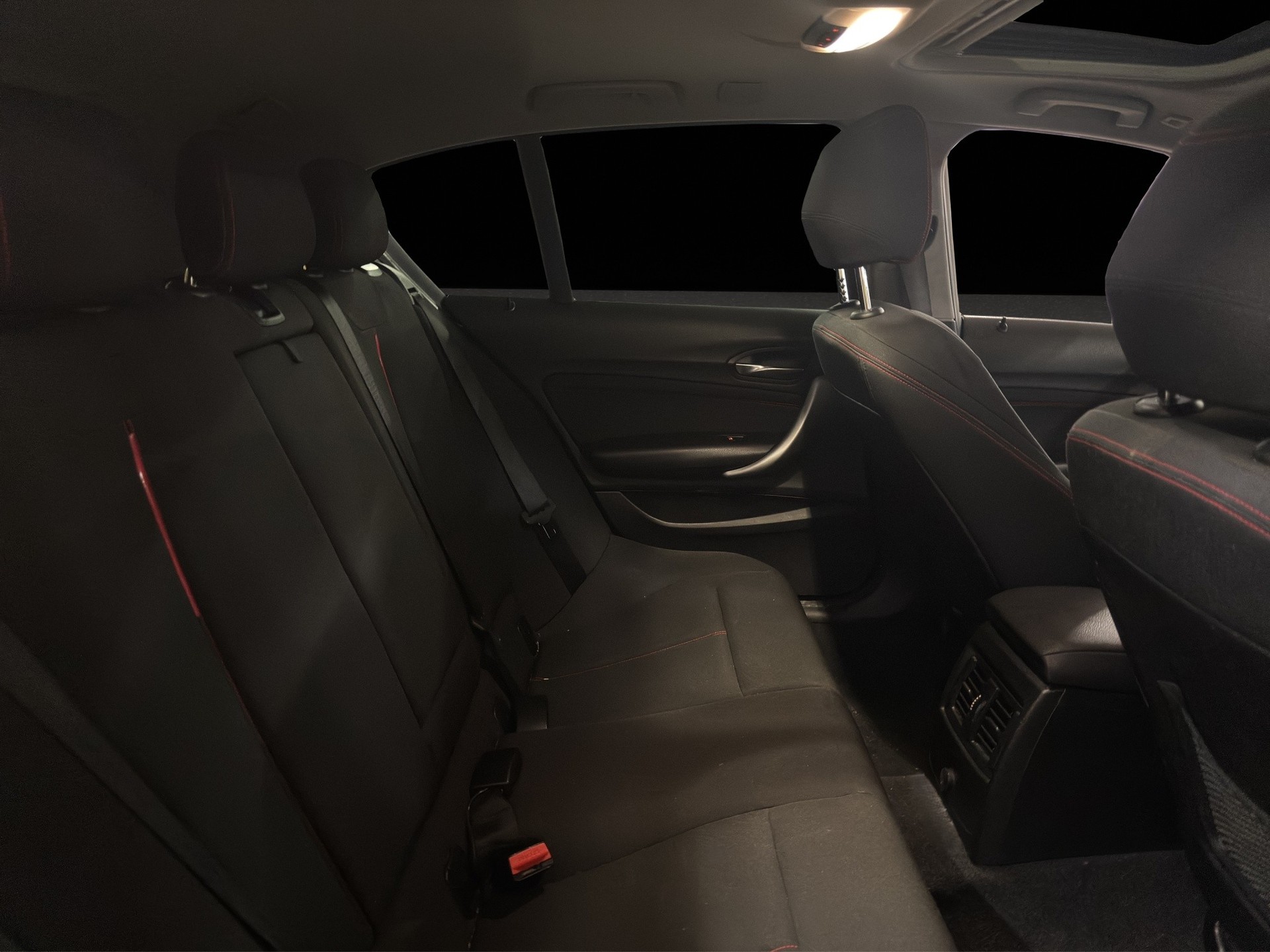 BMW 125i Sport Line-image-14