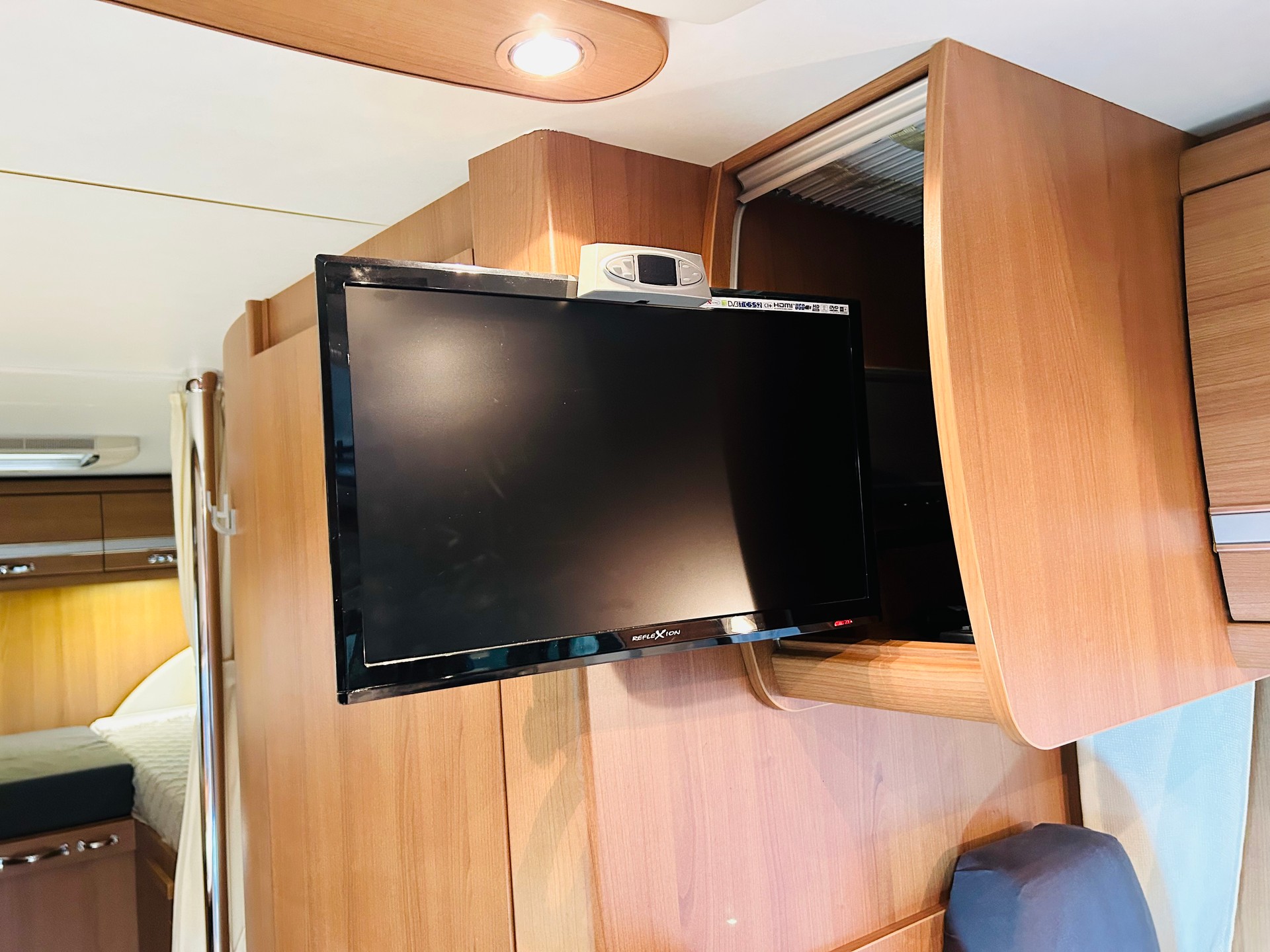 LMC Breezer 654G-image-17