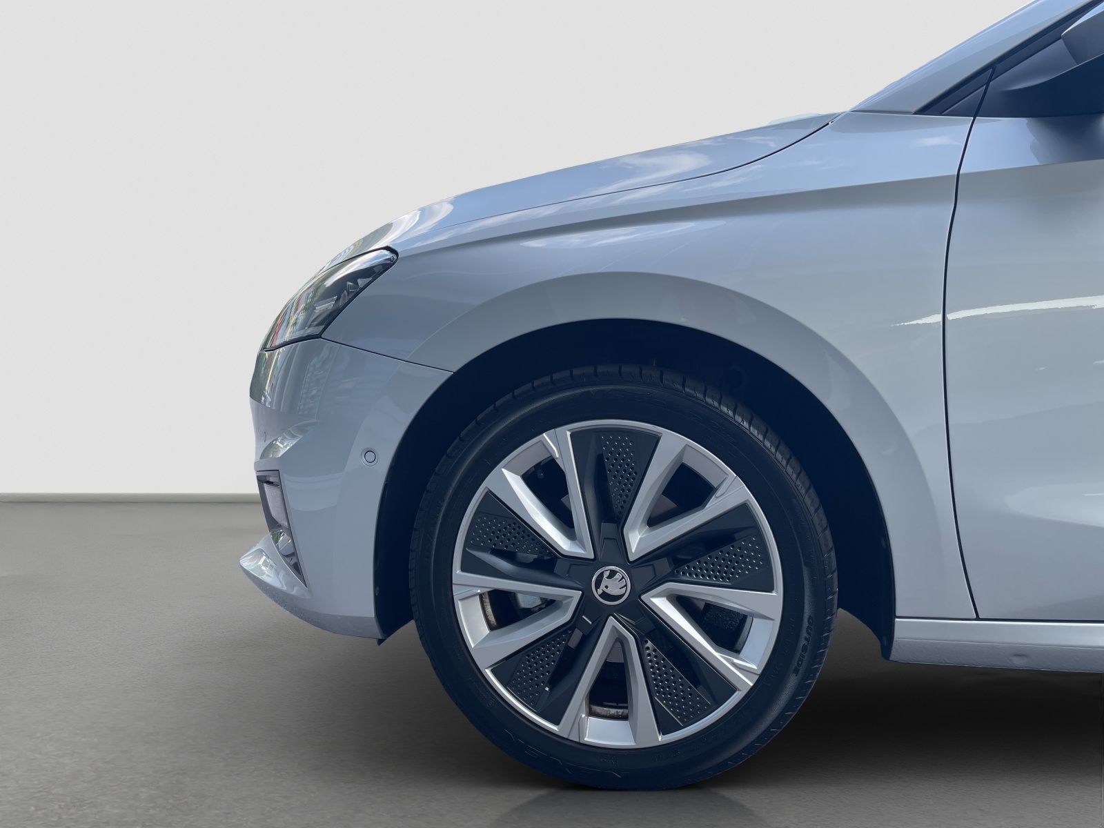 SKODA Fabia 1.5 TSI Style DSG-image-4