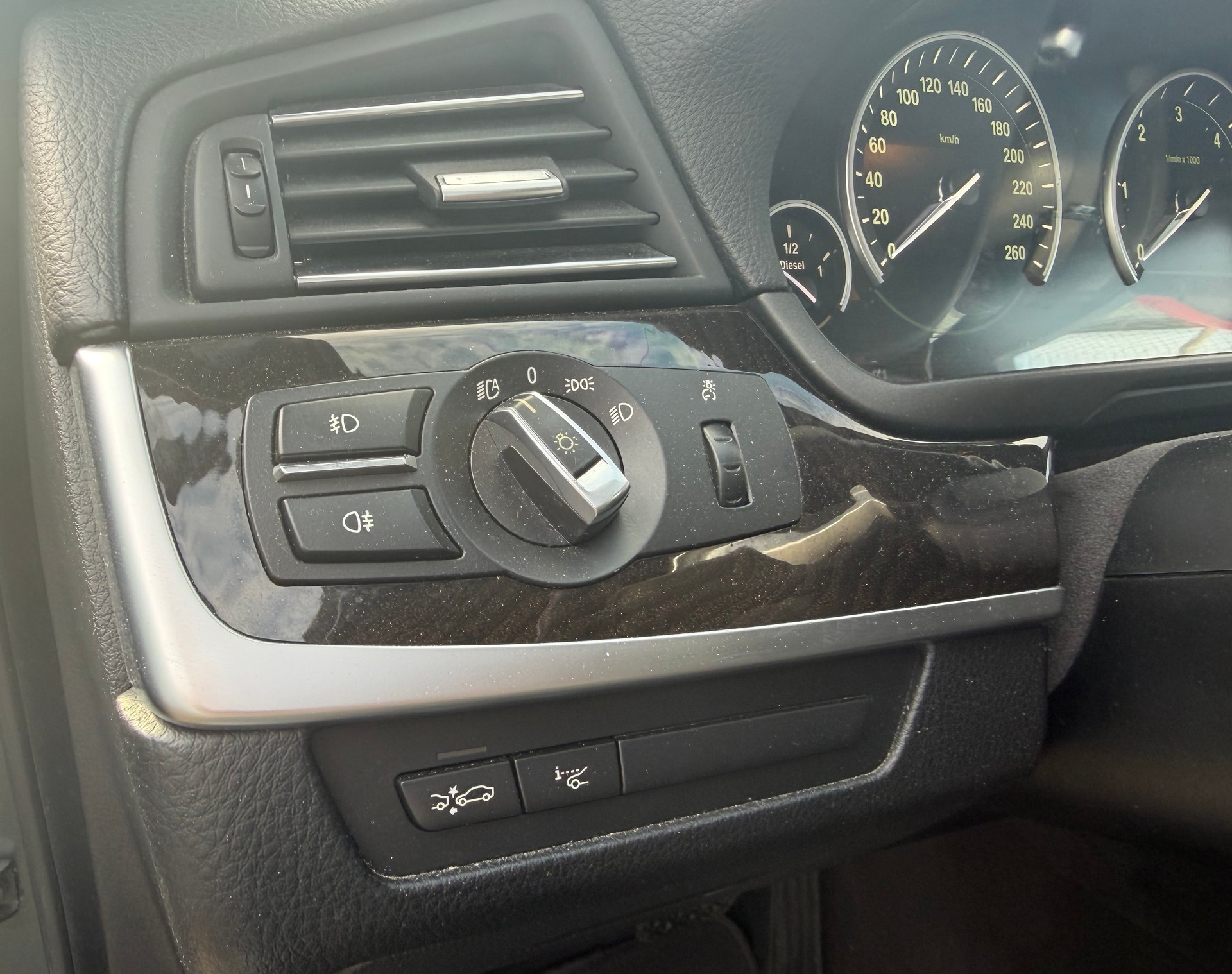 BMW 535d xDrive Touring Steptronic-image-11