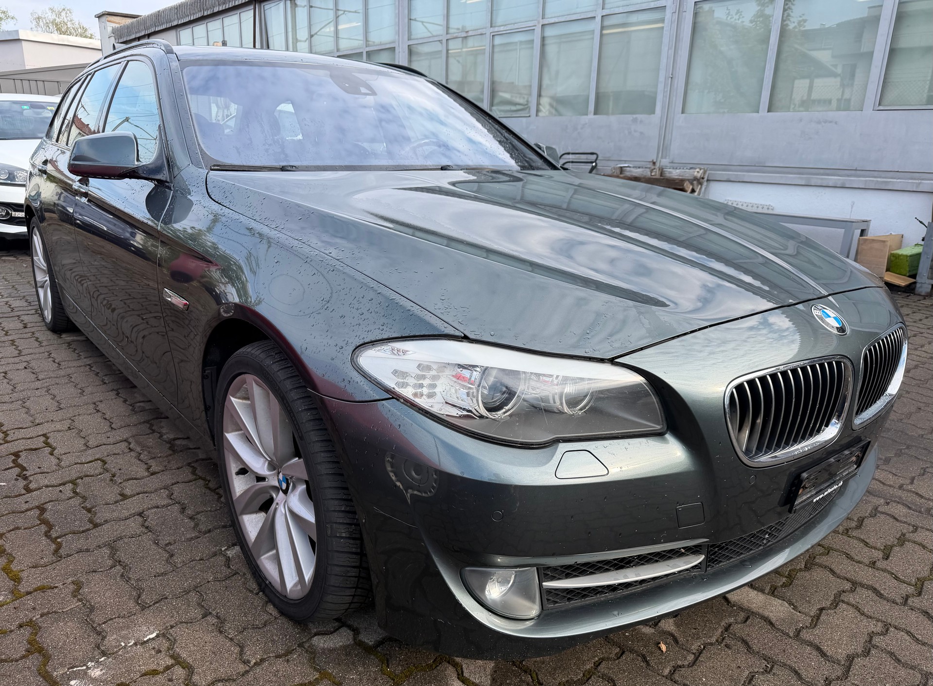 BMW 535d xDrive Touring Steptronic-image-1