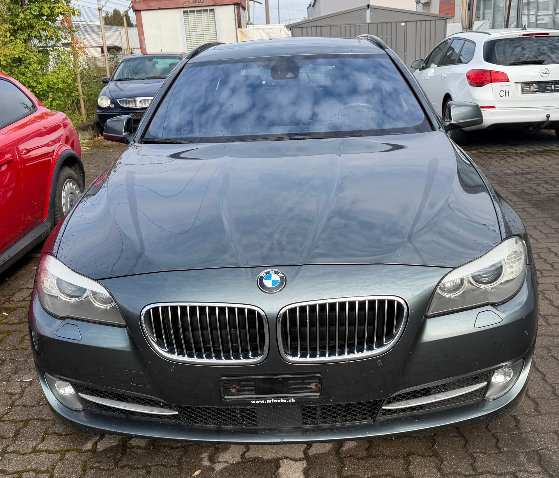 BMW 535d xDrive Touring Steptronic-image-12