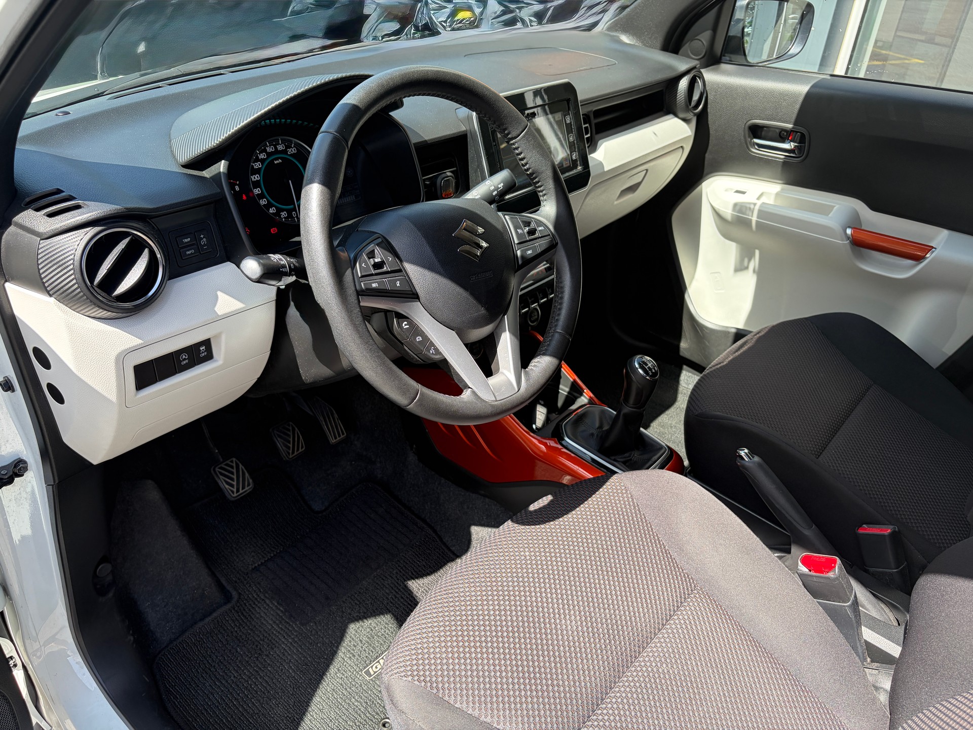 SUZUKI Ignis 1.2i Compact Top 4x4-image-9