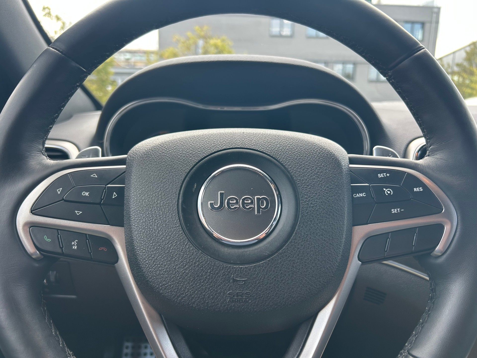JEEP Grand Cherokee 3.0 CRD Limited Automatic-image-18
