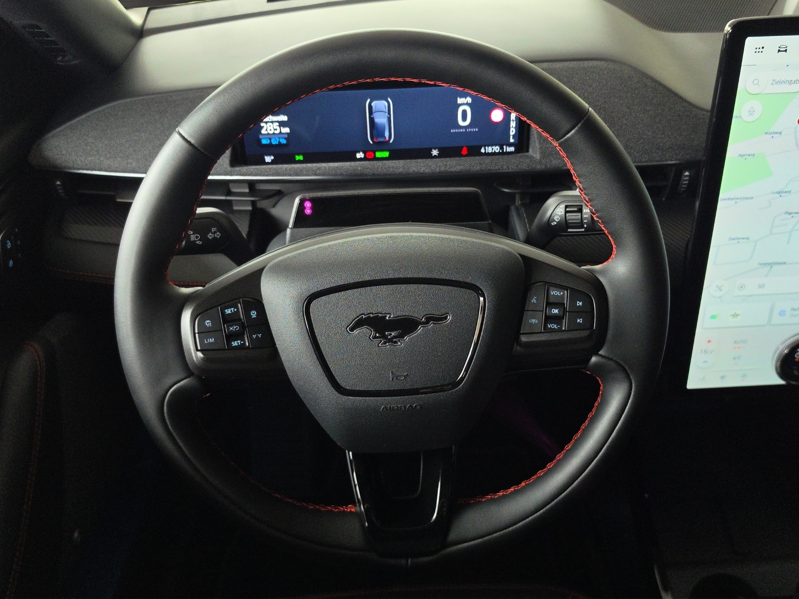 FORD Mustang MACH-E Premium AWD 99 kWh SOH 96.8%-image-9