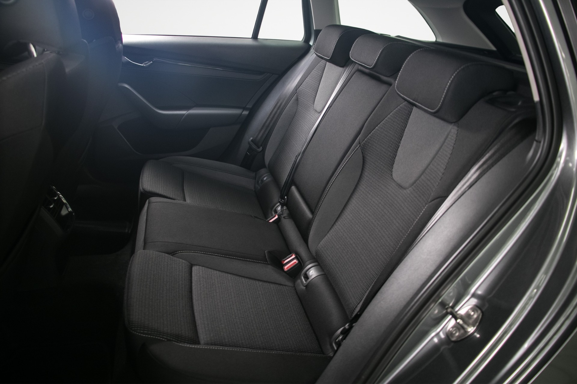 SKODA Octavia Combi 2.0 TSI Ambition DSG 4x4-image-10