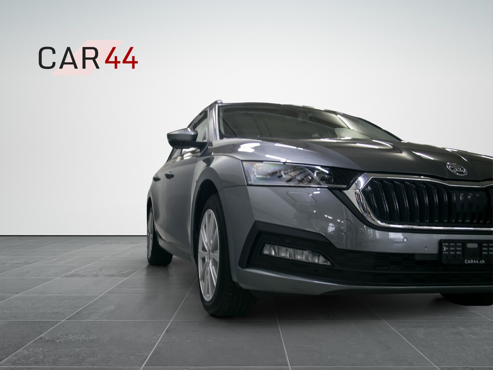 SKODA Octavia Combi 2.0 TSI Ambition DSG 4x4-image-12