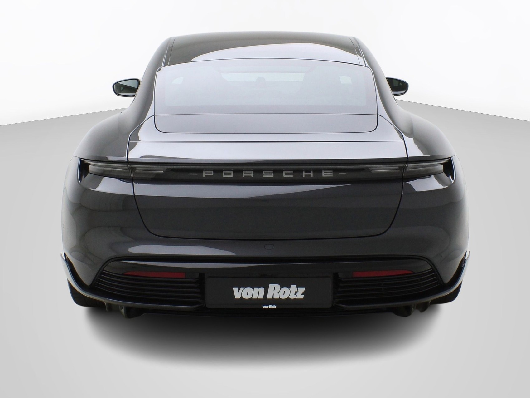 PORSCHE Taycan Turbo-image-3