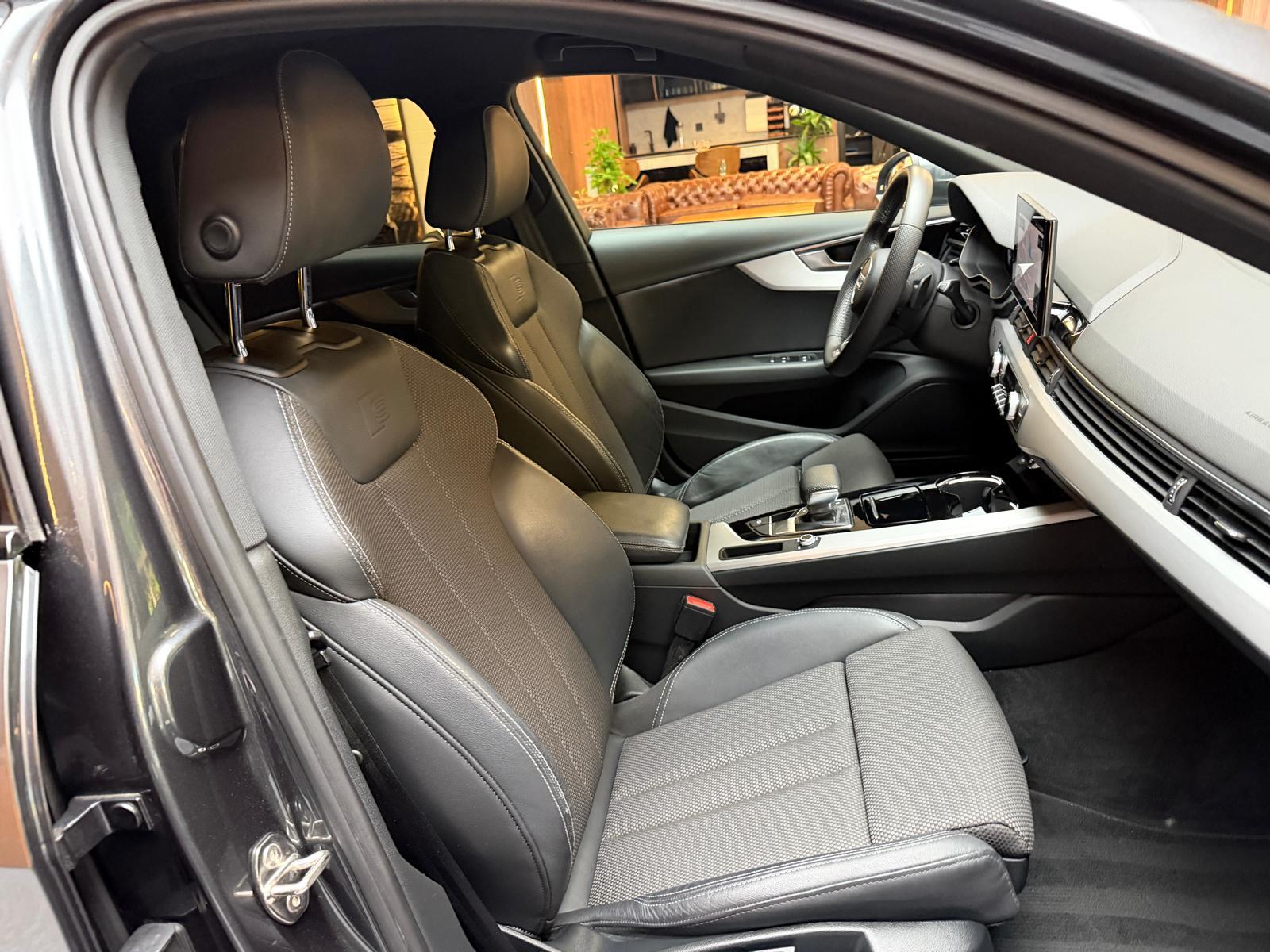 AUDI A4 Avant 2.0 35 TDI T-Tronic-image-16