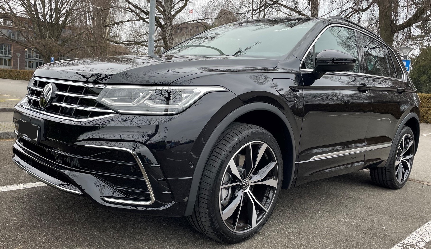 VW 1.4 TSI PHEV R-Line DSG 2WD-image-4