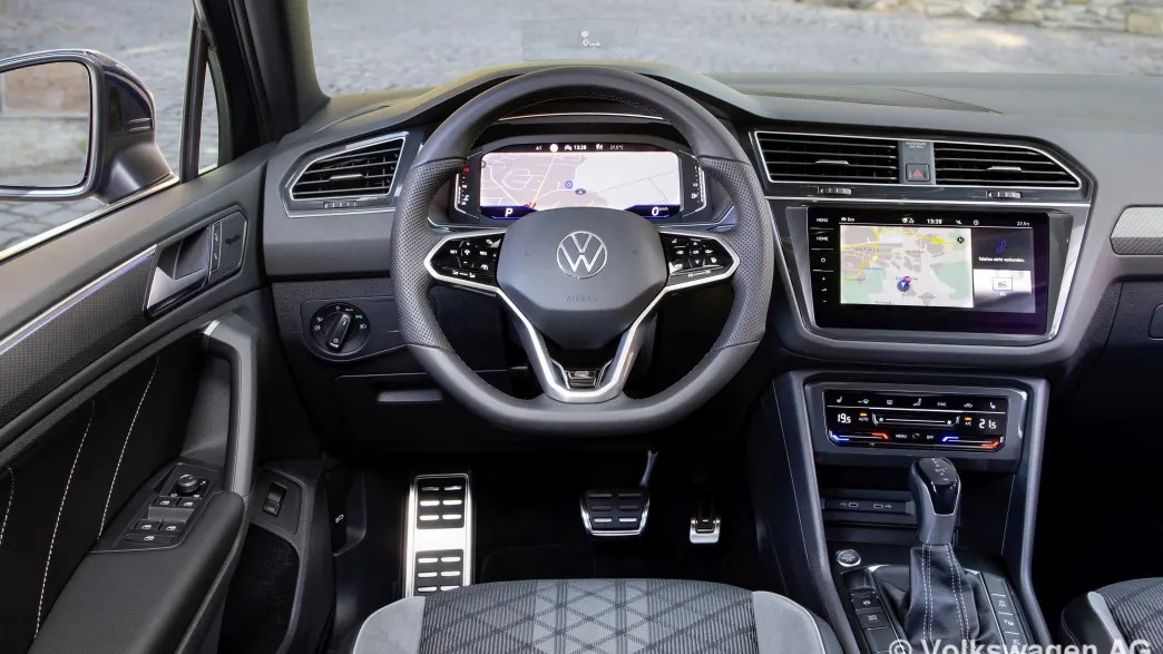 VW 1.4 TSI PHEV R-Line DSG 2WD-image-6