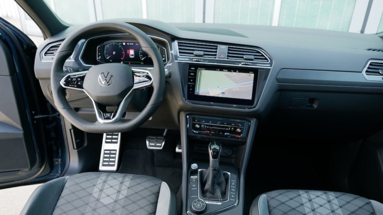 VW 1.4 TSI PHEV R-Line DSG 2WD-image-8