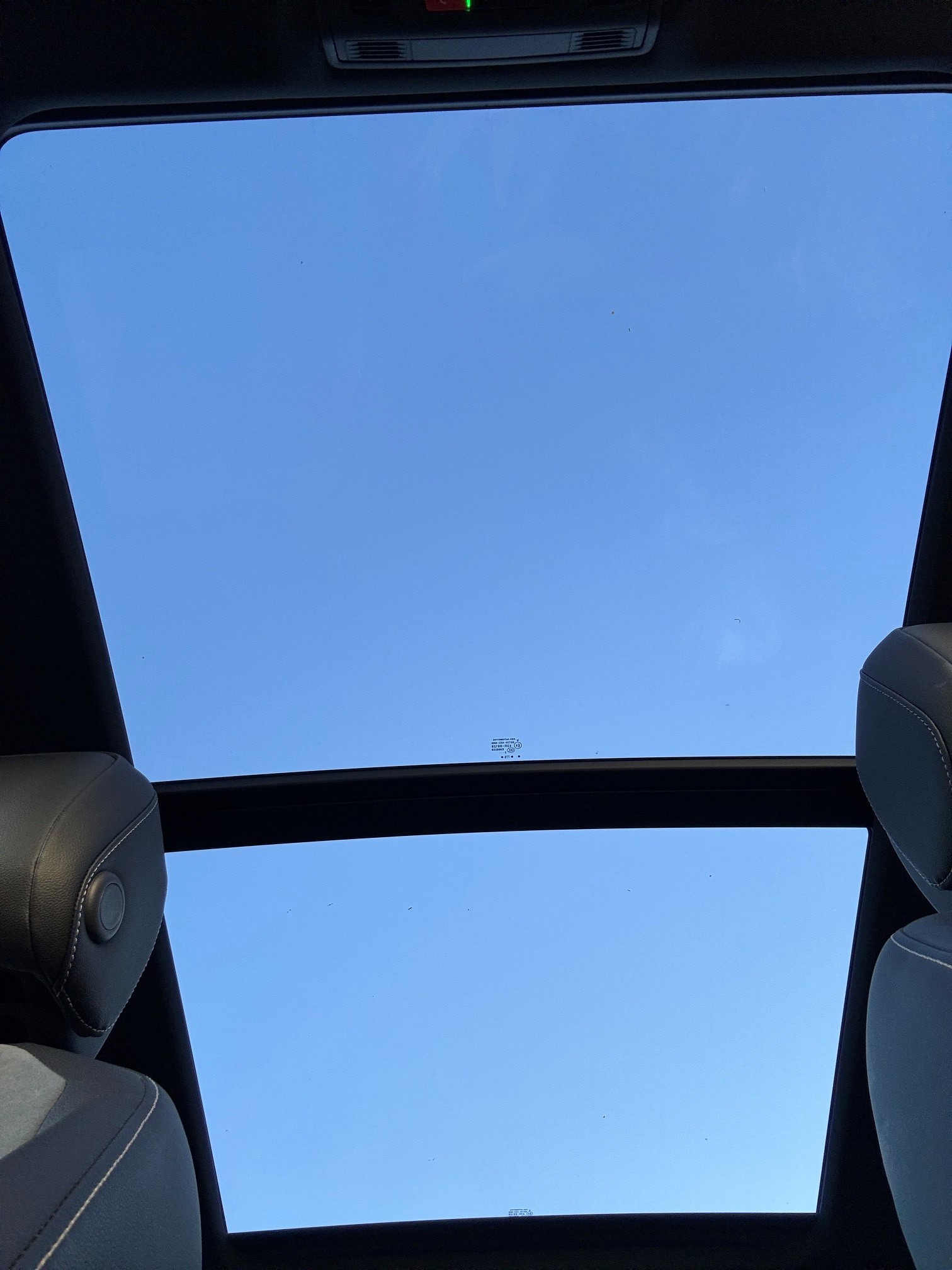 VW Tiguan PHEV R-Line, 245PS, AHK, Pano-image-11