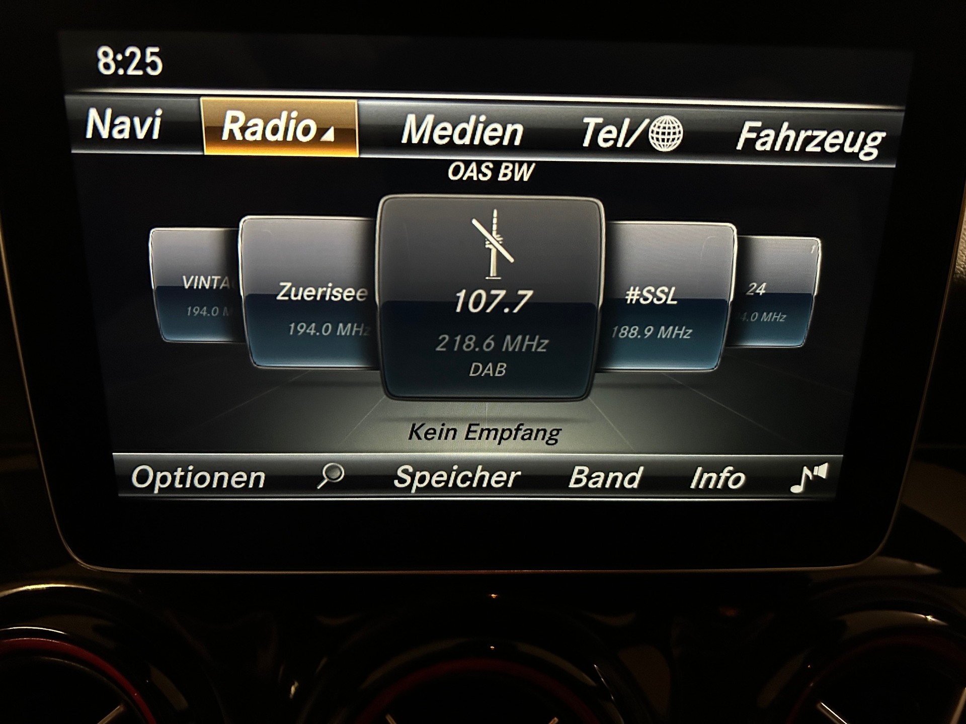 MERCEDES-BENZ GLA 45 AMG 4Matic 7G-DCT -AMG Sportauspuff ohne OPF-AMG Sportfahrwerk--image-19
