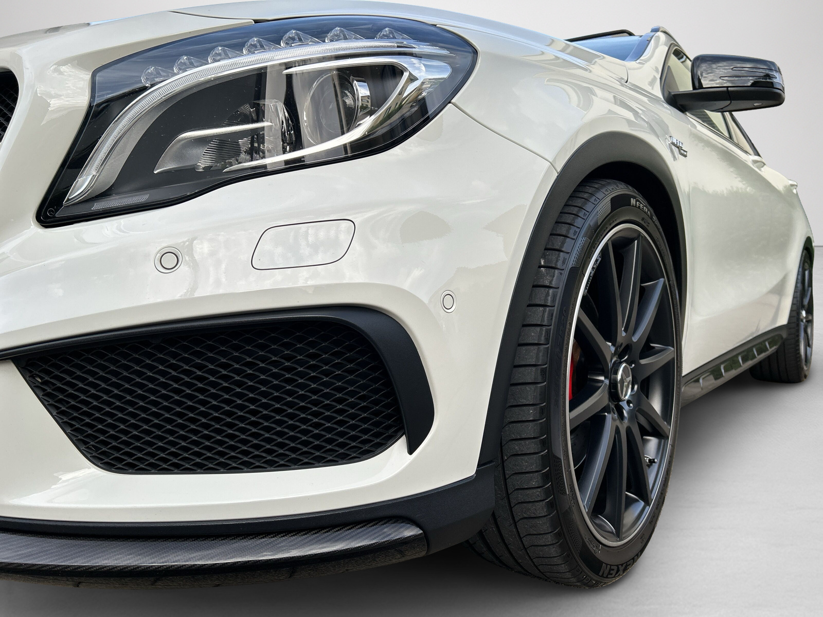 MERCEDES-BENZ GLA 45 AMG 4Matic 7G-DCT -AMG Sportauspuff ohne OPF-AMG Sportfahrwerk--image-4