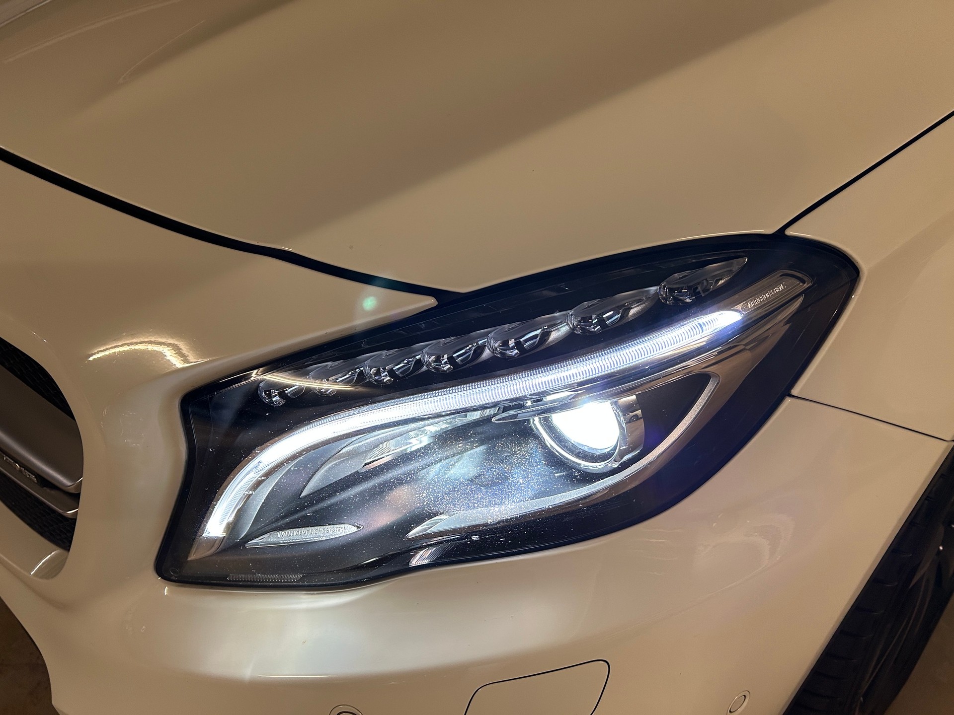 MERCEDES-BENZ GLA 45 AMG 4Matic 7G-DCT -AMG Sportauspuff ohne OPF-AMG Sportfahrwerk--image-24
