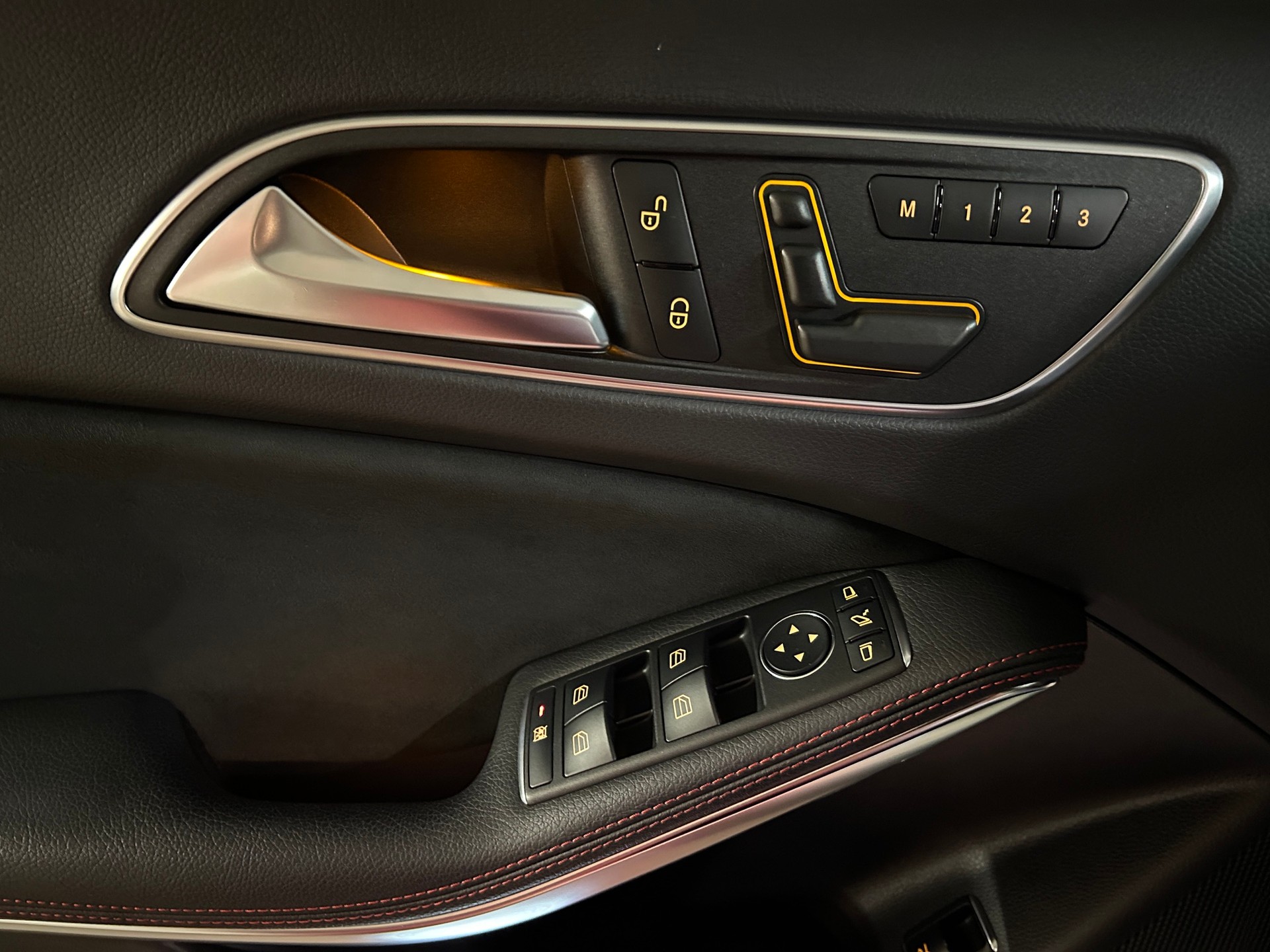 MERCEDES-BENZ GLA 45 AMG 4Matic 7G-DCT -AMG Sportauspuff ohne OPF-AMG Sportfahrwerk--image-20