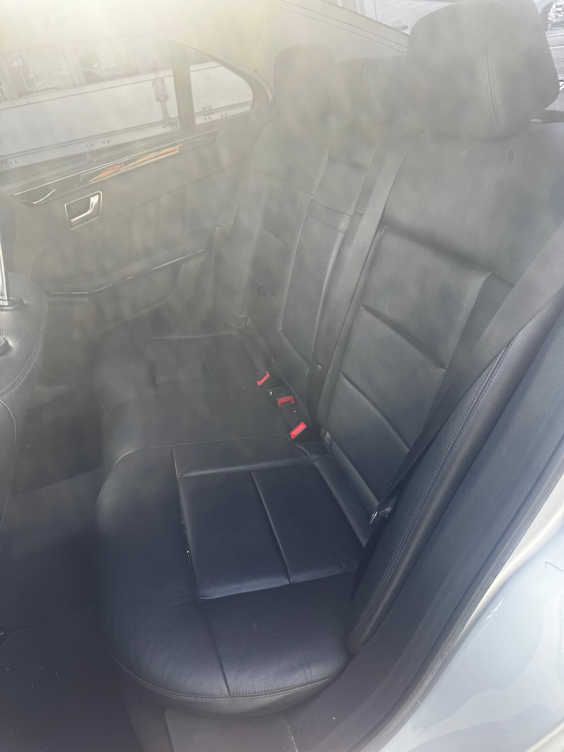 MERCEDES-BENZ E 350 CGI BlueEff. Avantgarde 4Matic 7G-Tronic-image-9