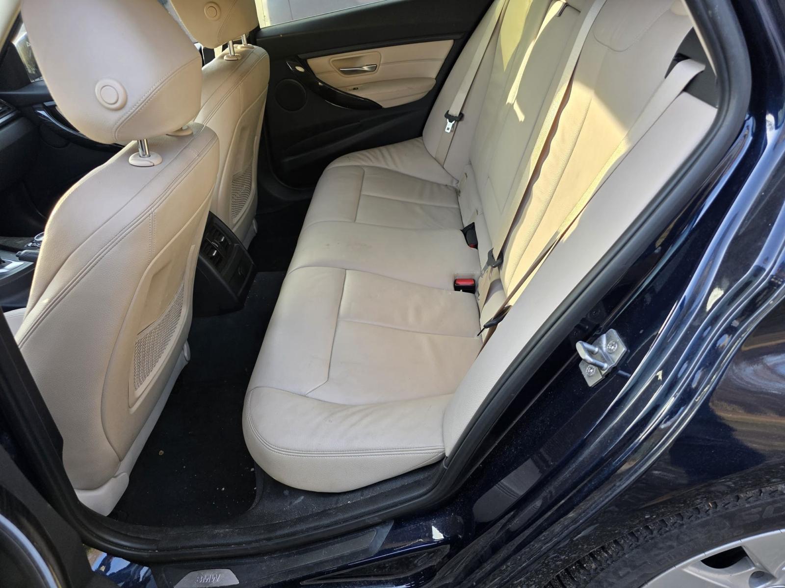 BMW 335d xDrive Touring Steptronic-image-4