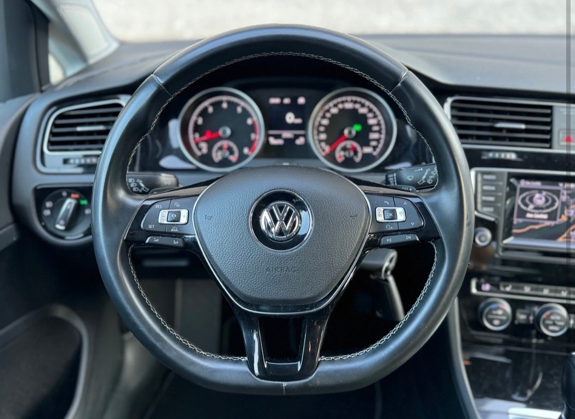 VW Golf 1.4 TSI Cup DSG-image-9