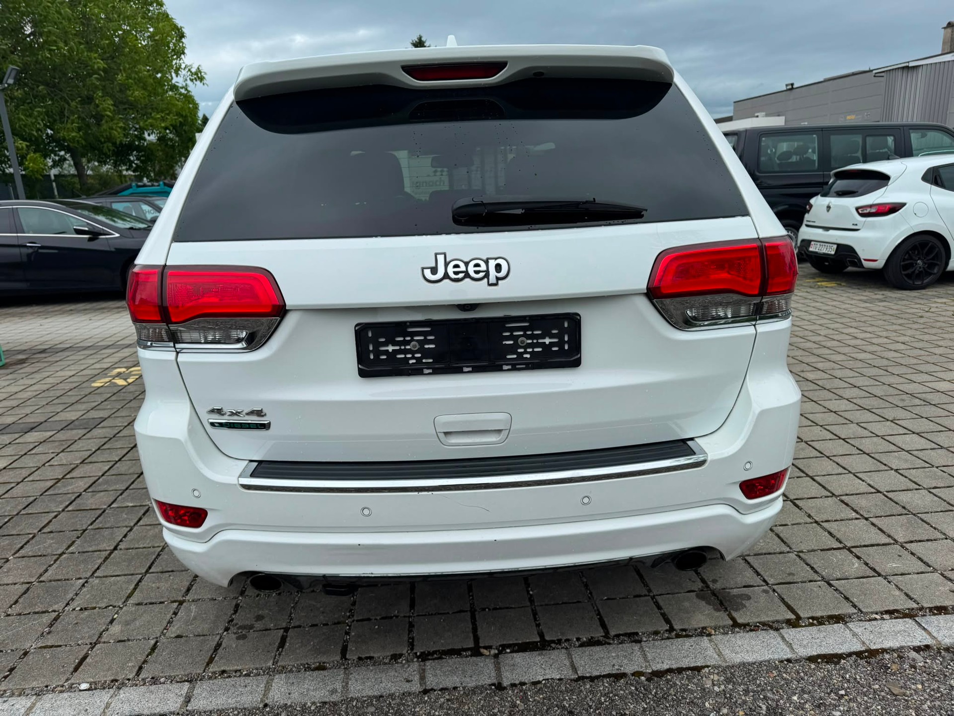 JEEP Grand Cherokee 3.0 CRD Limited Automatic-image-6