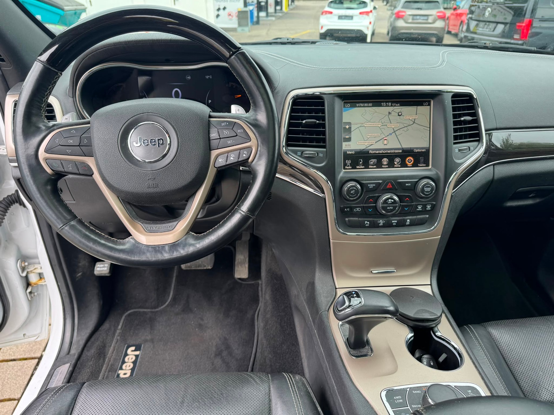 JEEP Grand Cherokee 3.0 CRD Limited Automatic-image-10