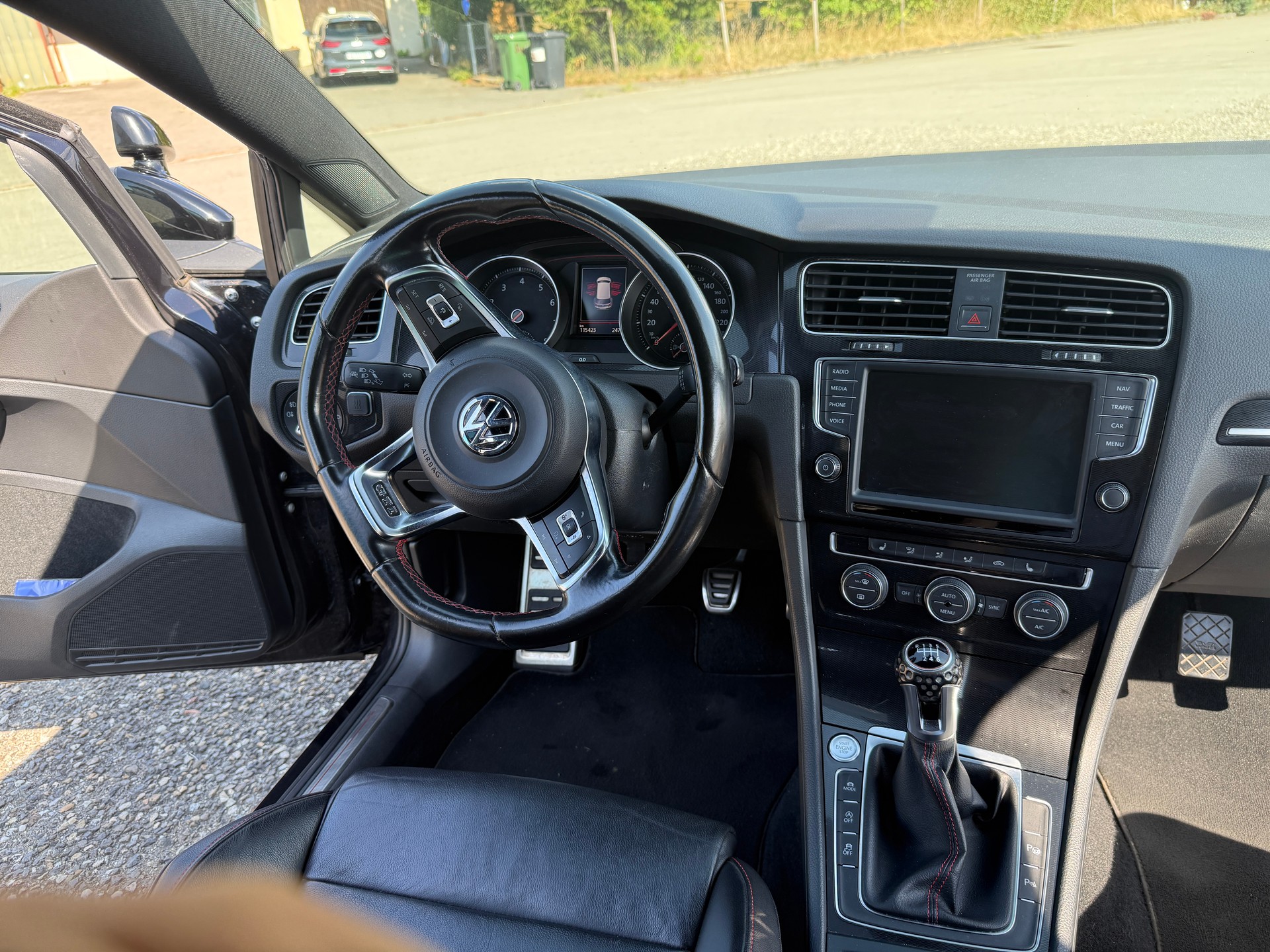 VW VII 2.0 TSI GTI-image-4