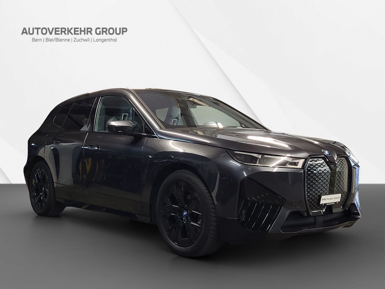 BMW iX xDrive40-image-2