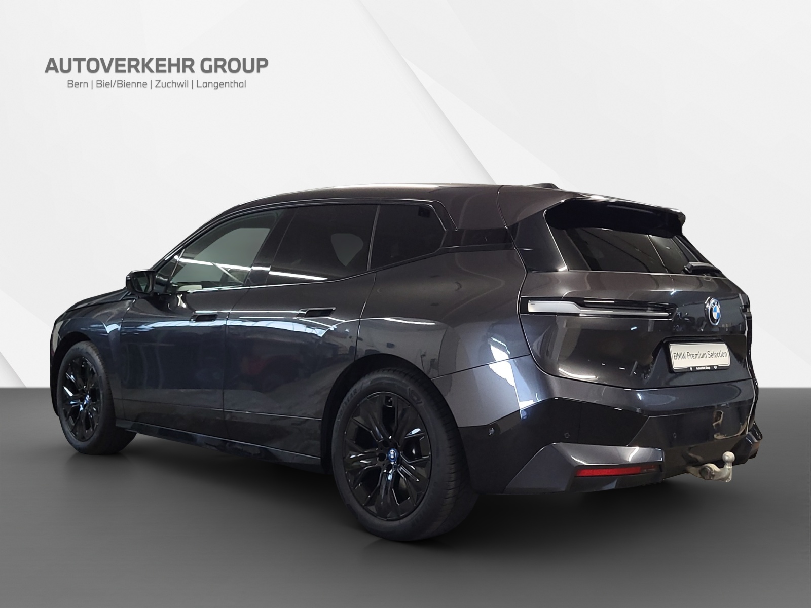 BMW iX xDrive40-image-6