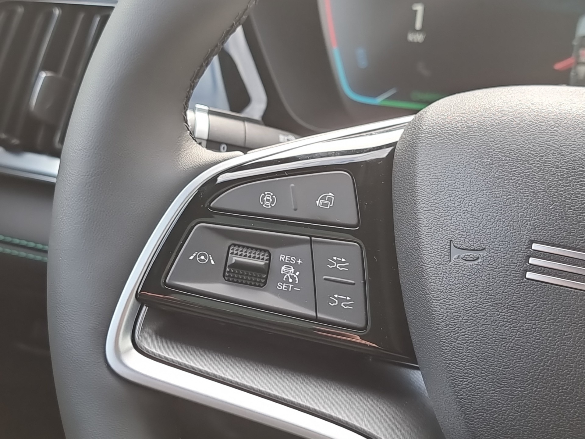BYD Seal U DM-i Design AWD-image-7
