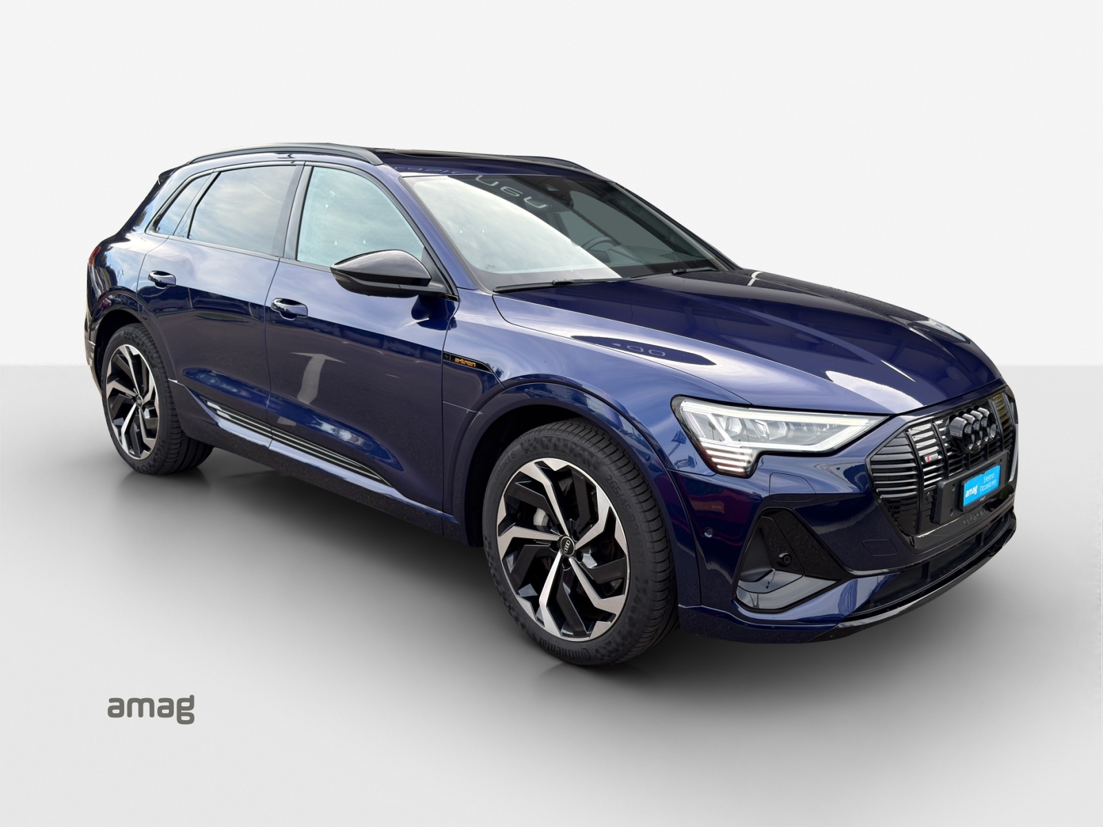 AUDI e-tron 55 S Line Black Edition quattro-image-5