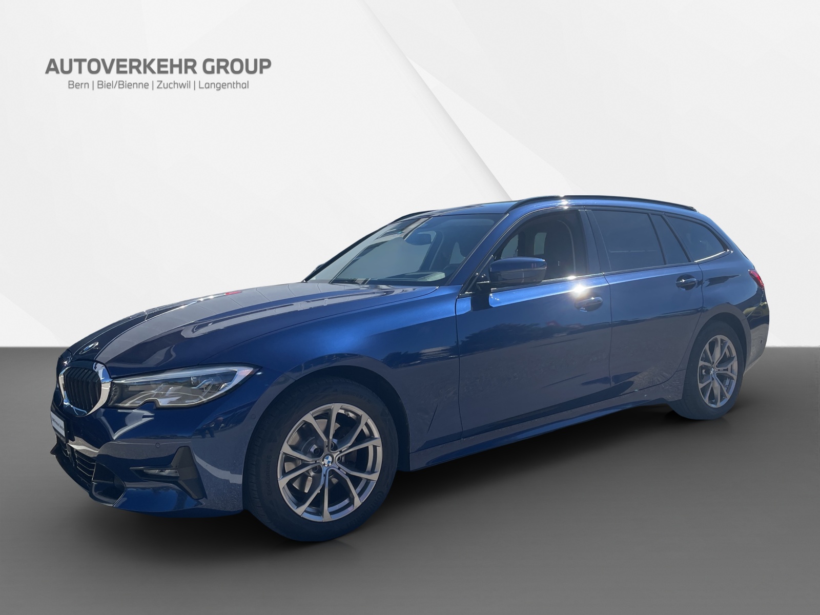 BMW 320d xDrive 48V Touring-image-0