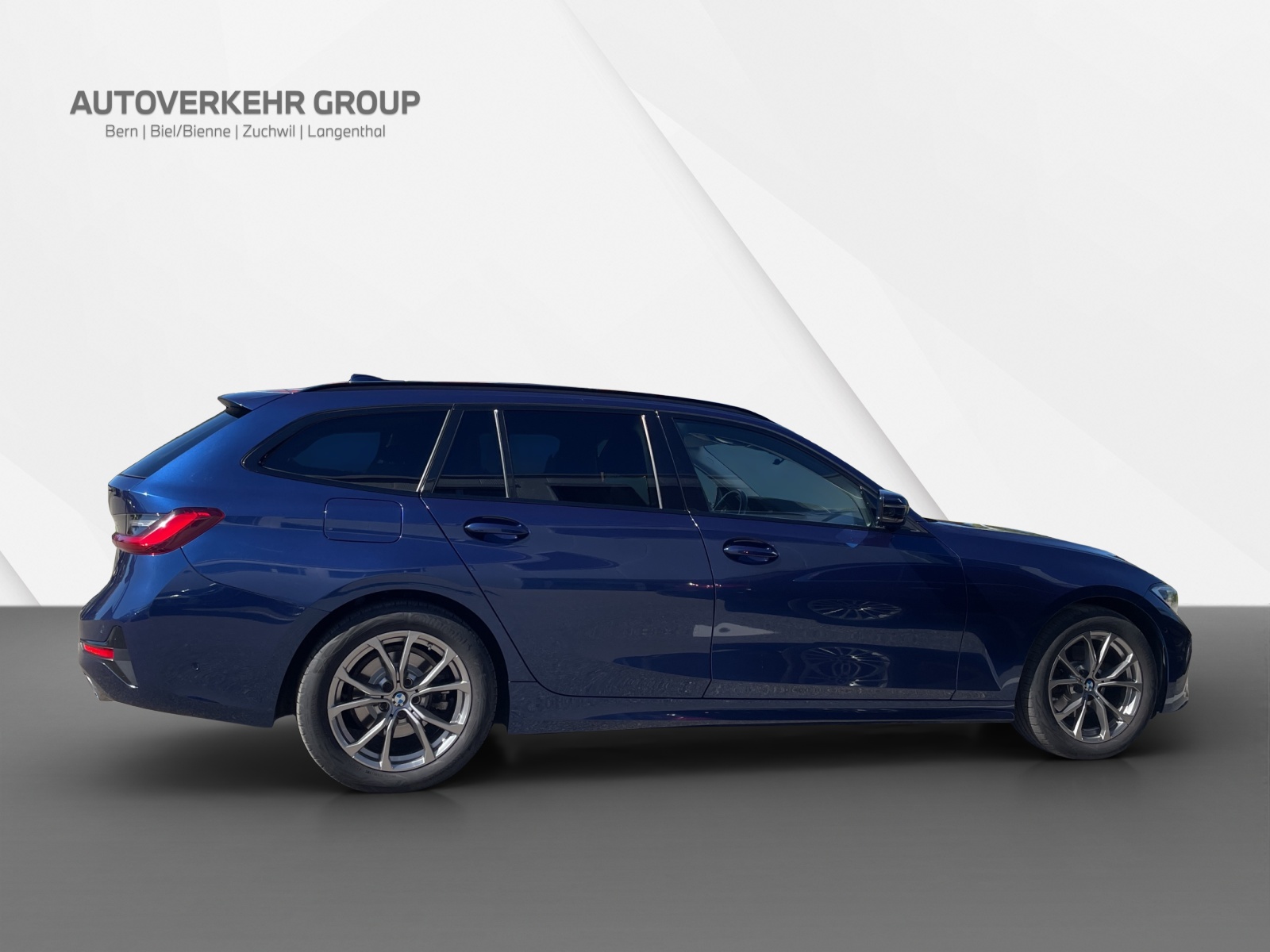BMW 320d xDrive 48V Touring-image-6