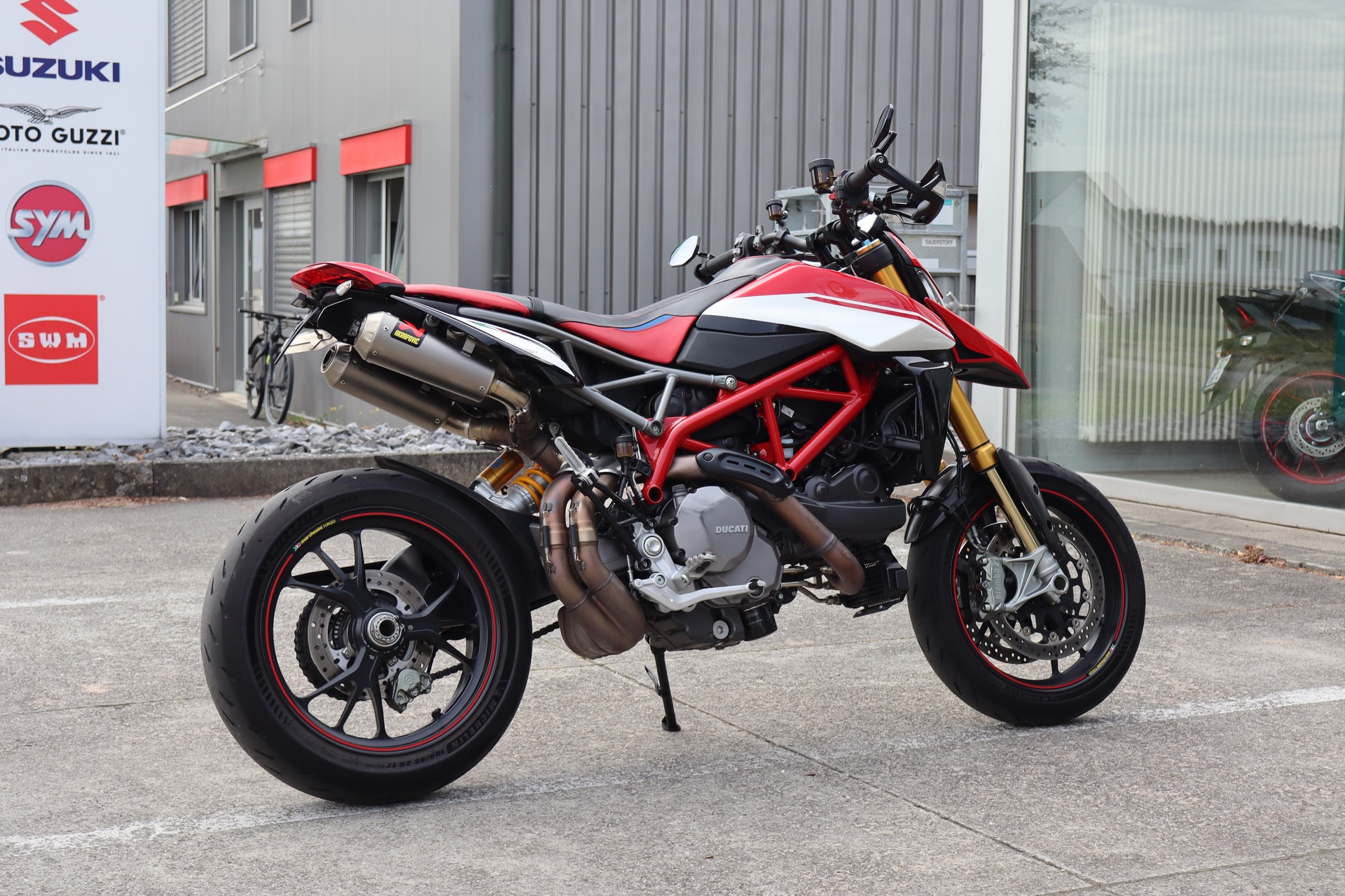 DUCATI Hypermotard 950 SP-showroom-element-2