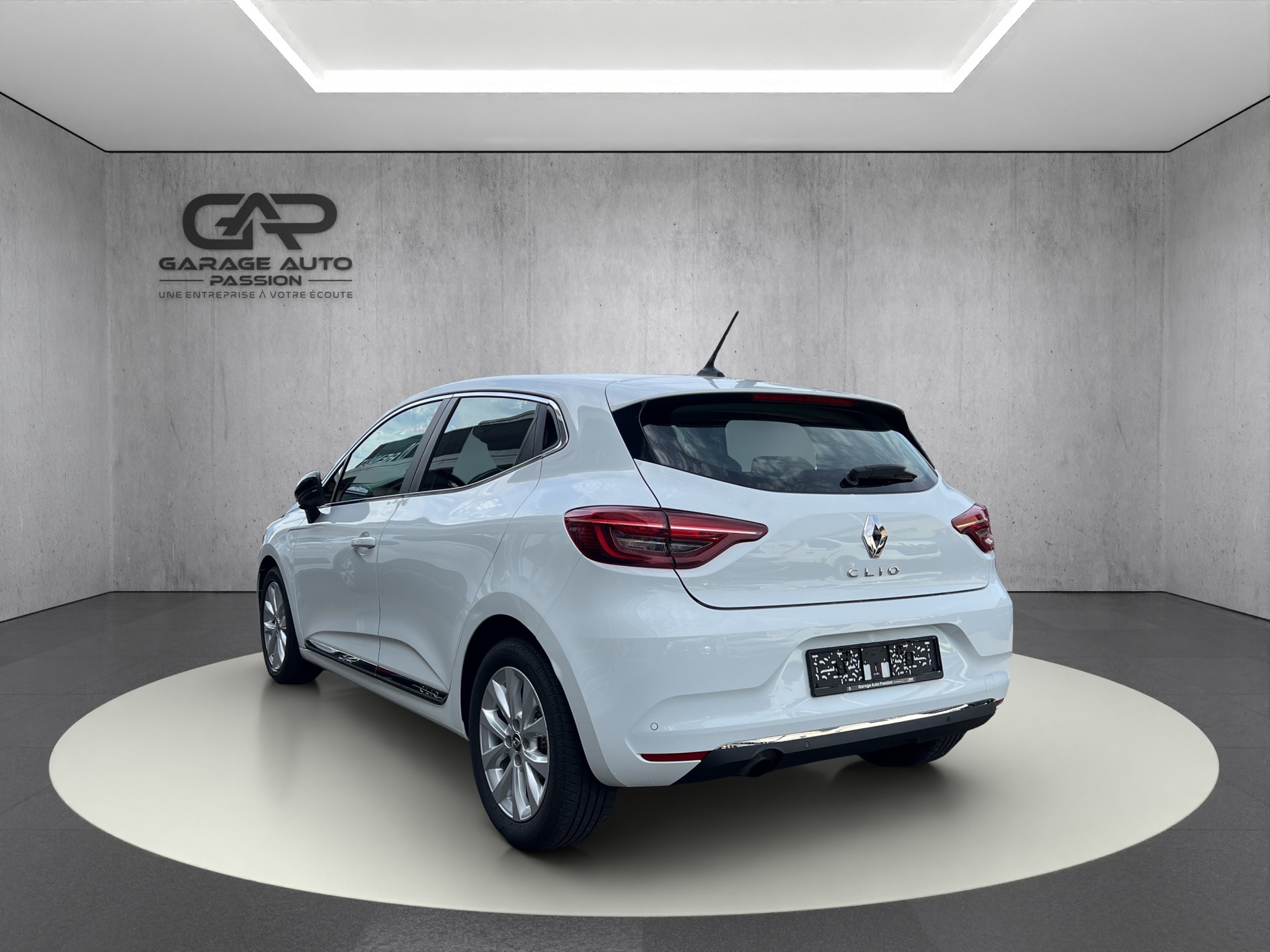 RENAULT Clio 1.0 Intens-image-3