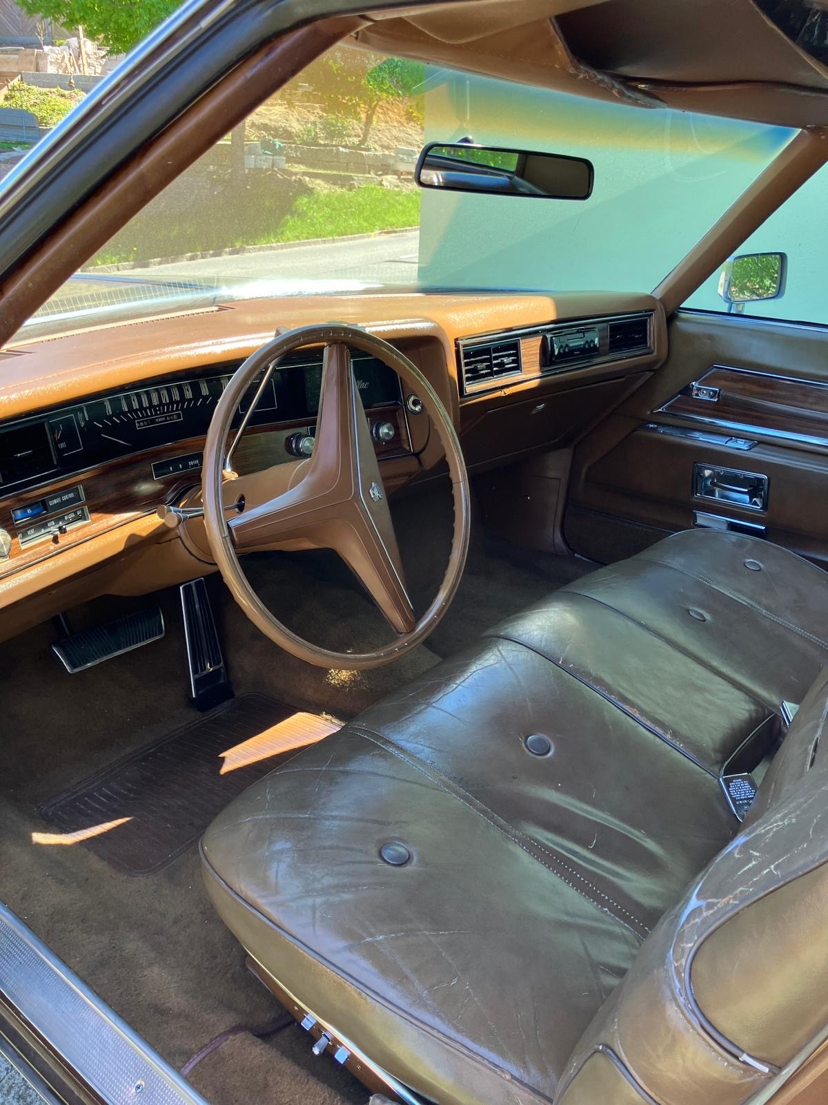 CADILLAC DEVILLE-image-4
