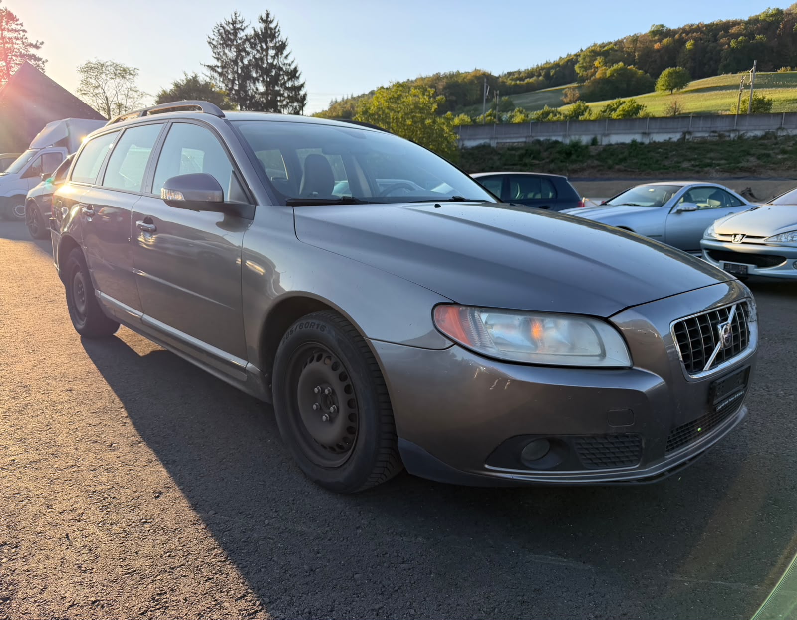 VOLVO V70 2.4D Kinetic Geartronic-image-6