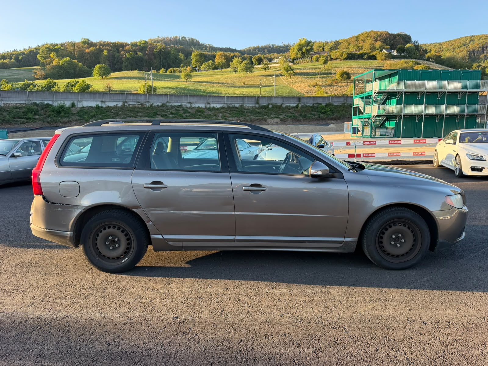 VOLVO V70 2.4D Kinetic Geartronic-image-5