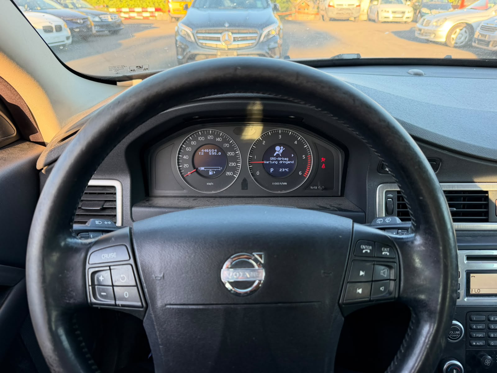 VOLVO V70 2.4D Kinetic Geartronic-image-11