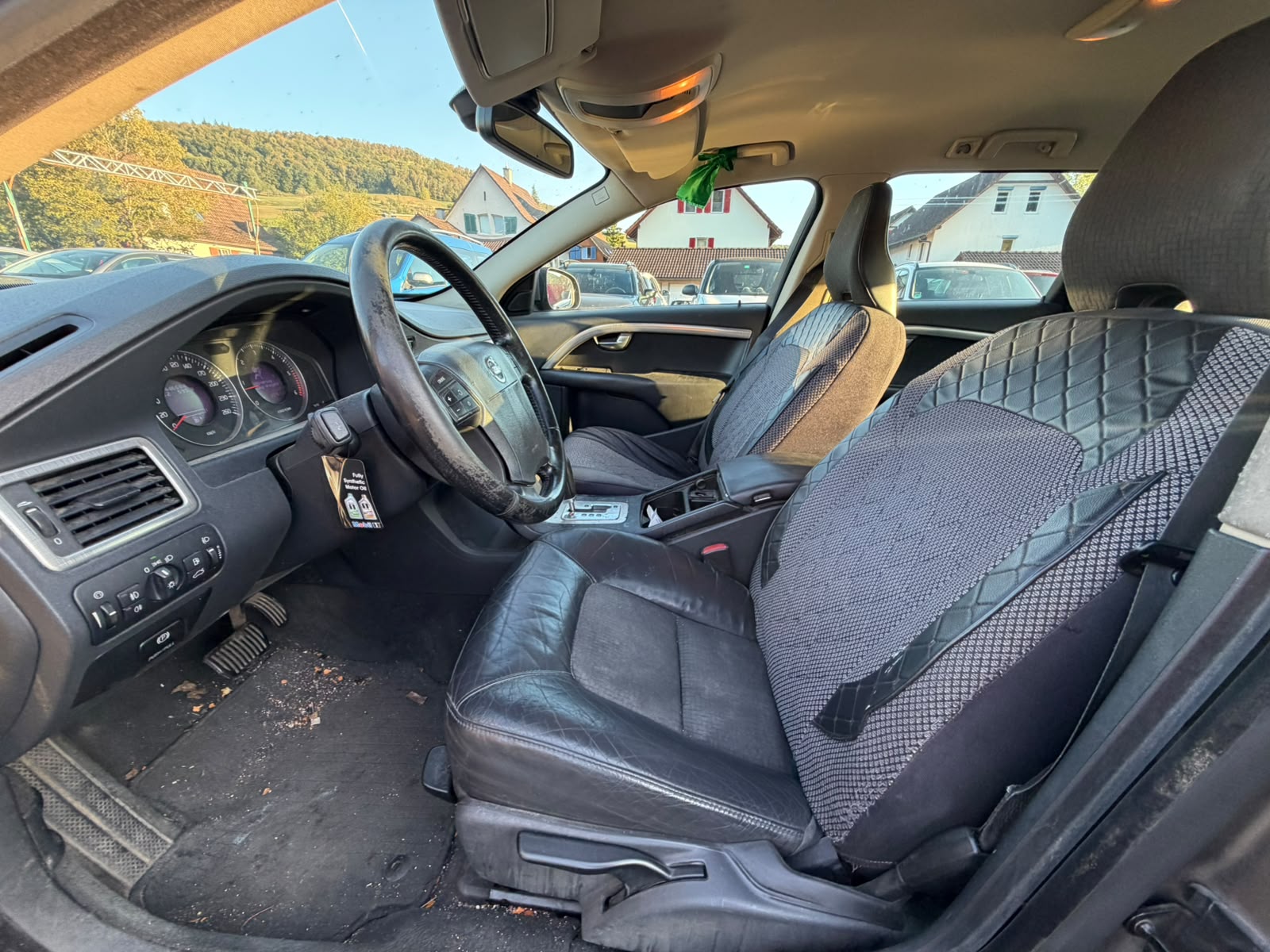 VOLVO V70 2.4D Kinetic Geartronic-image-8